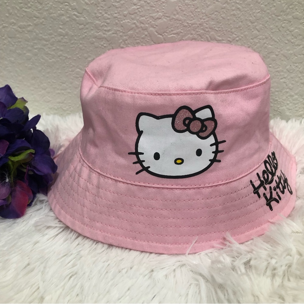 Hello Kitty bucket hat